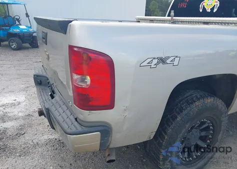 2008 Chevrolet Silverado 1500 Ls z USA, uszkodzony, nr VIN 2GCEK19CX81317657